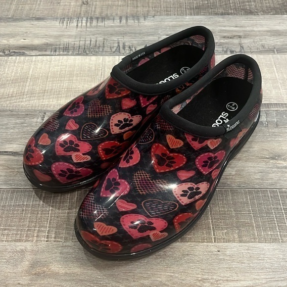 NEW Sloggers rain and garden shoe with half sizer insoles paw heart print 8 - Picture 1 of 9